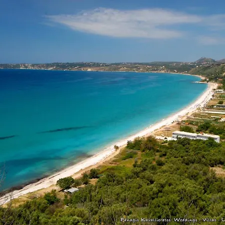 Elisso شقة أرغوستولي